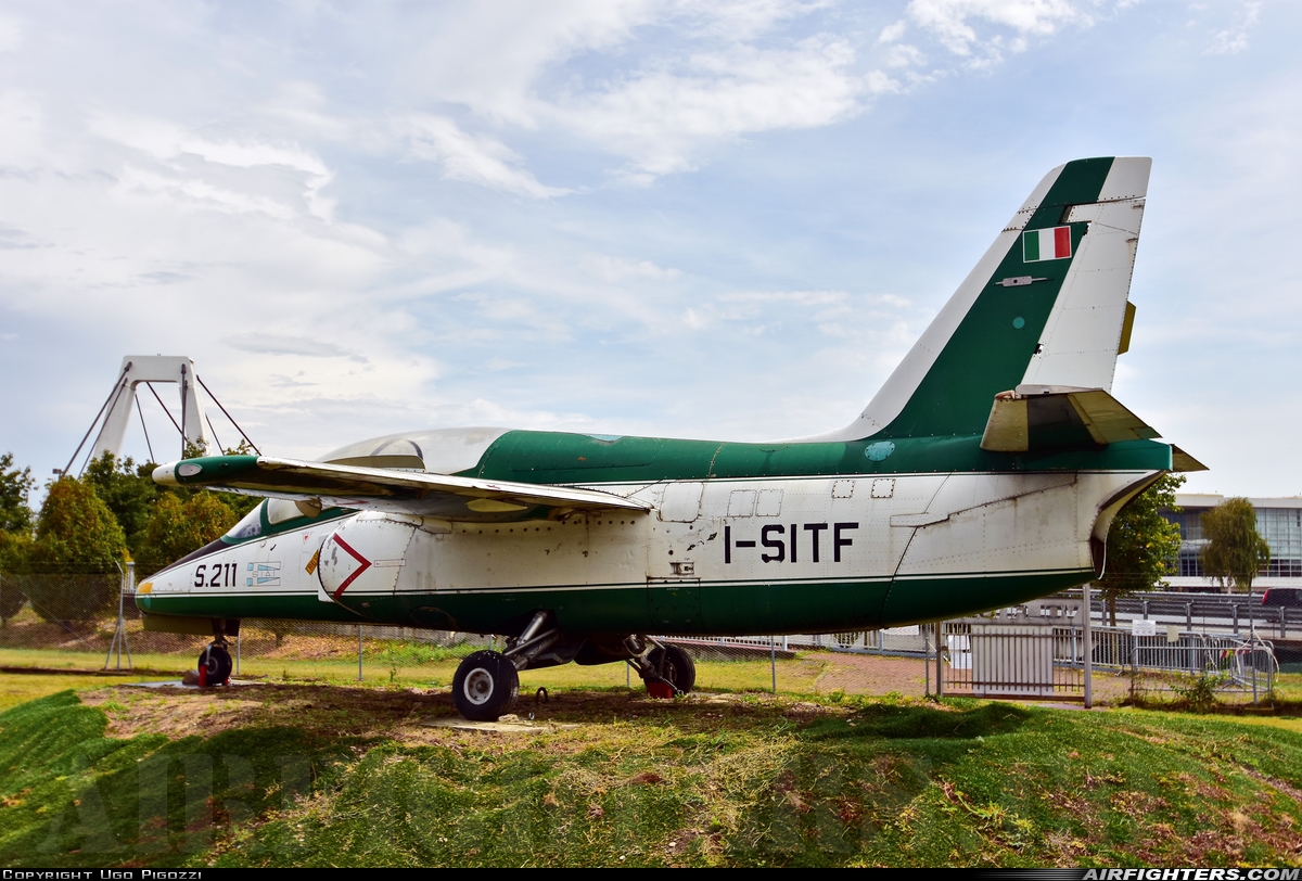 Italy - Air Force SIAI-Marchetti S.211 I-SITF at Milan - Malpensa (MXP / LIMC), Italy