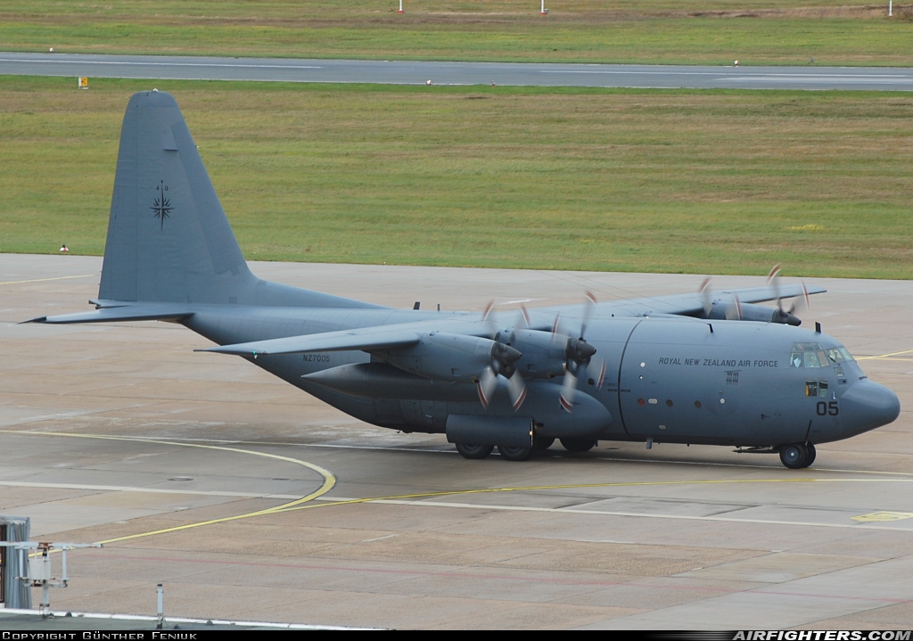 New Zealand - Air Force Lockheed C-130H Hercules (L-382) NZ7005 at Nuremberg (NUE / EDDN), Germany