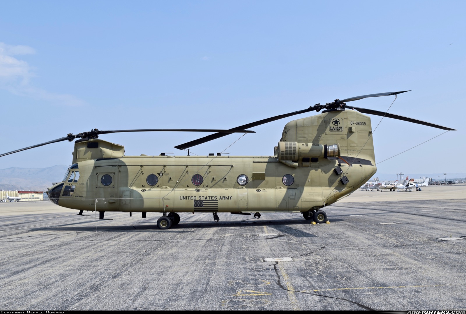 USA - Army Boeing Vertol CH-47F Chinook 07-08039 at Boise - Air Terminal / Gowen Field (Municipal) (BOI / KBOI), USA