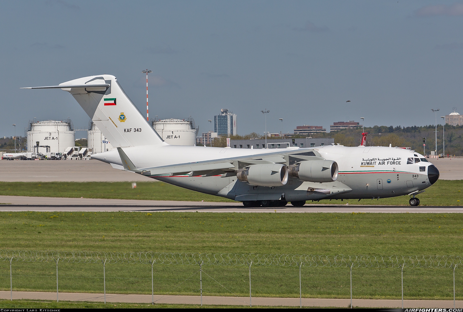 Kuwait - Air Force Boeing C-17A Globemaster III KAF343 at Stuttgart (- Echterdingen) (STR / EDDS), Germany