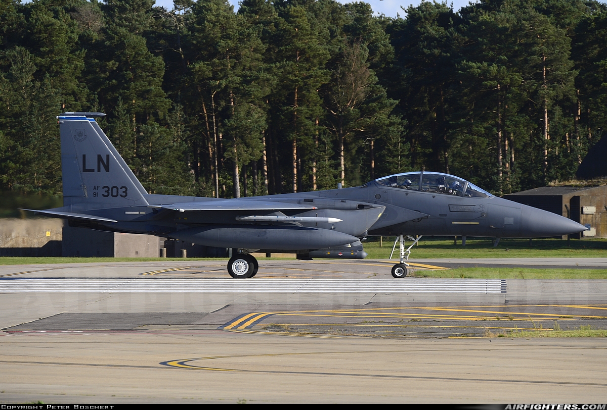 USA - Air Force McDonnell Douglas F-15E Strike Eagle 91-0303 at Lakenheath (LKZ / EGUL), UK
