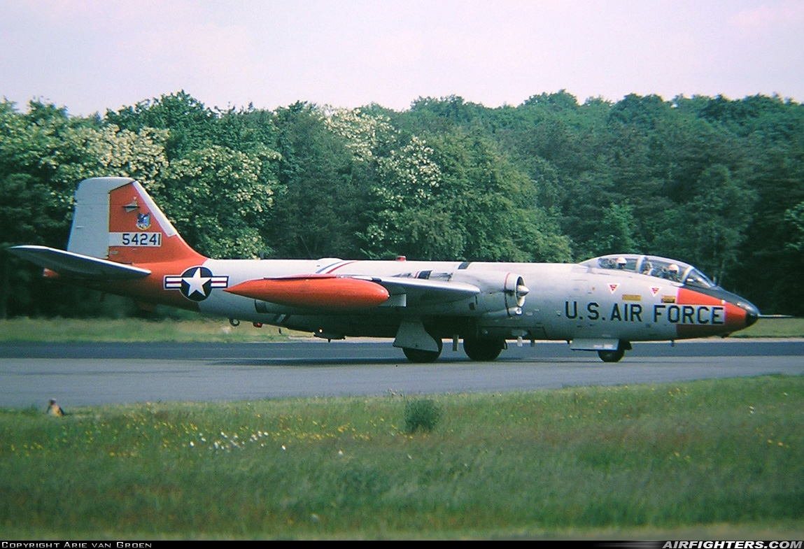 USA - Air Force Martin EB-57E Canberra 55-4241 at Utrecht - Soesterberg (UTC / EHSB), Netherlands