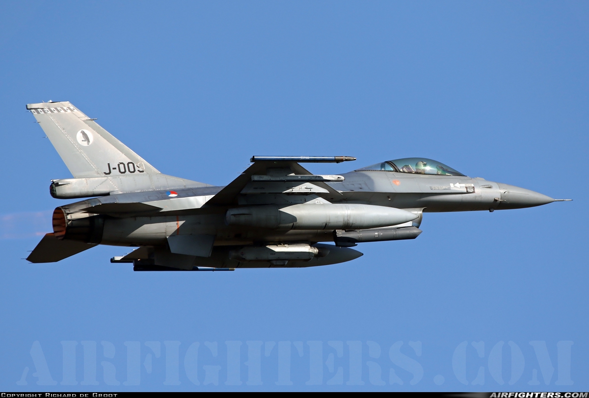 Netherlands - Air Force General Dynamics F-16AM Fighting Falcon J-009 at Uden - Volkel (UDE / EHVK), Netherlands