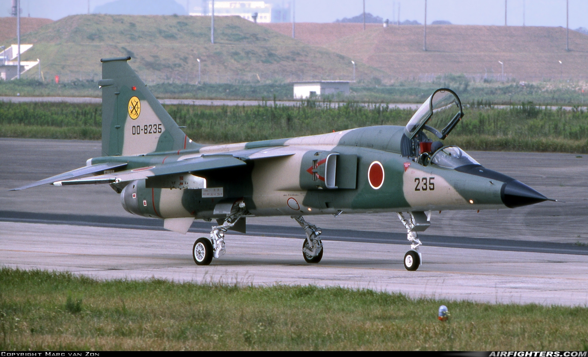 Japan - Air Force Mitsubishi F-1 00-8235 at Tsuiki (RJFZ), Japan