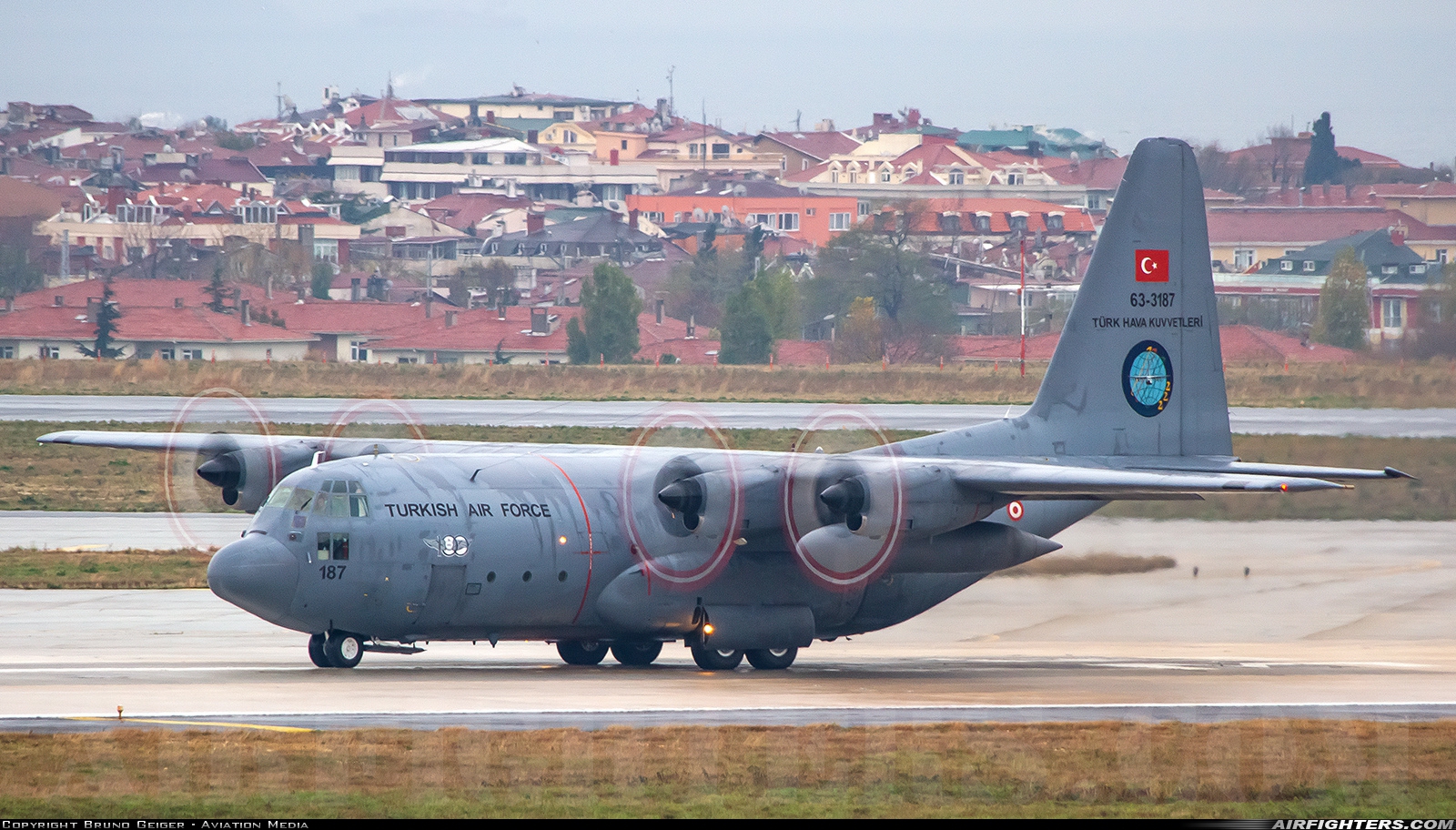 Türkiye - Air Force Lockheed C-130E Hercules (L-382) 63-3187 at Istanbul - Ataturk (Yesilkoy) (IST / LTBA), Türkiye