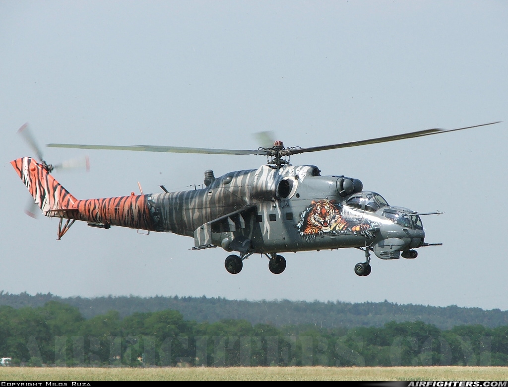 Czech Republic - Air Force Mil Mi-35 (Mi-24V) 0705 at Roudnice nad Labem (LKRO), Czech Republic