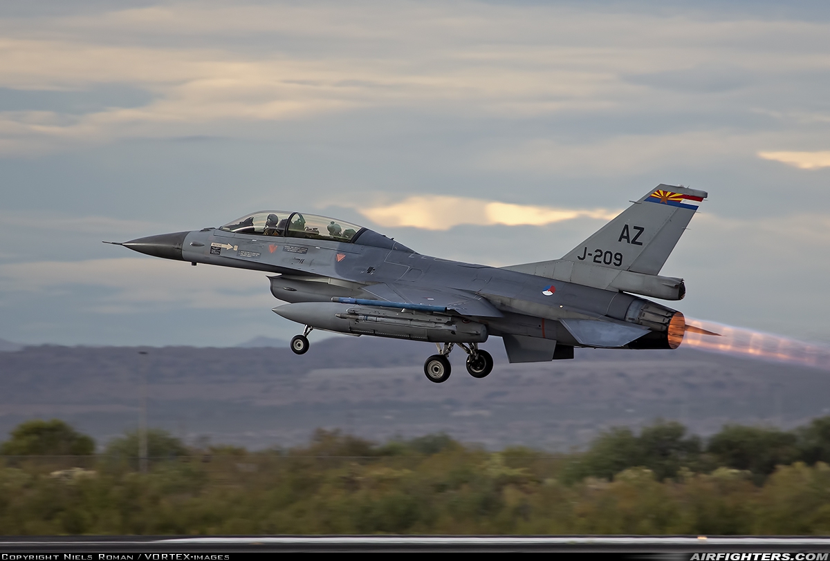 Netherlands - Air Force General Dynamics F-16BM Fighting Falcon J-209 at Tucson - Int. (TUS / KTUS), USA