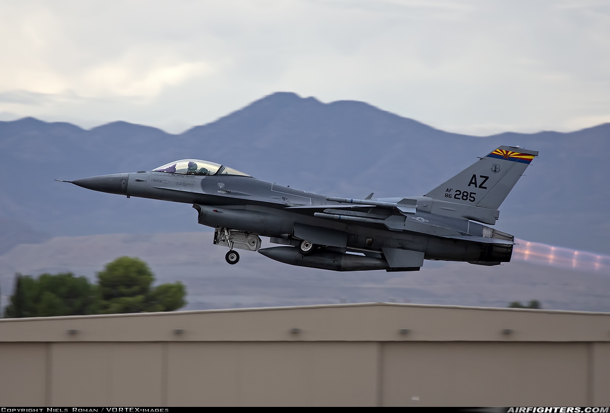 USA - Air Force General Dynamics F-16C Fighting Falcon 86-0285 at Tucson - Int. (TUS / KTUS), USA