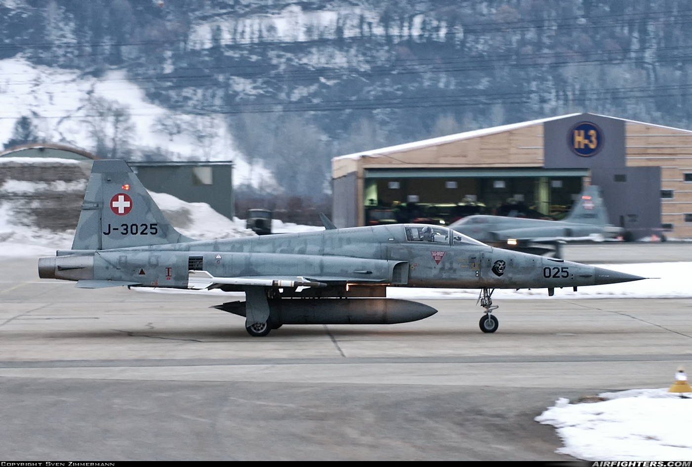 Switzerland - Air Force Northrop F-5E Tiger II J-3025 at Sion (- Sitten) (SIR / LSGS / LSMS), Switzerland