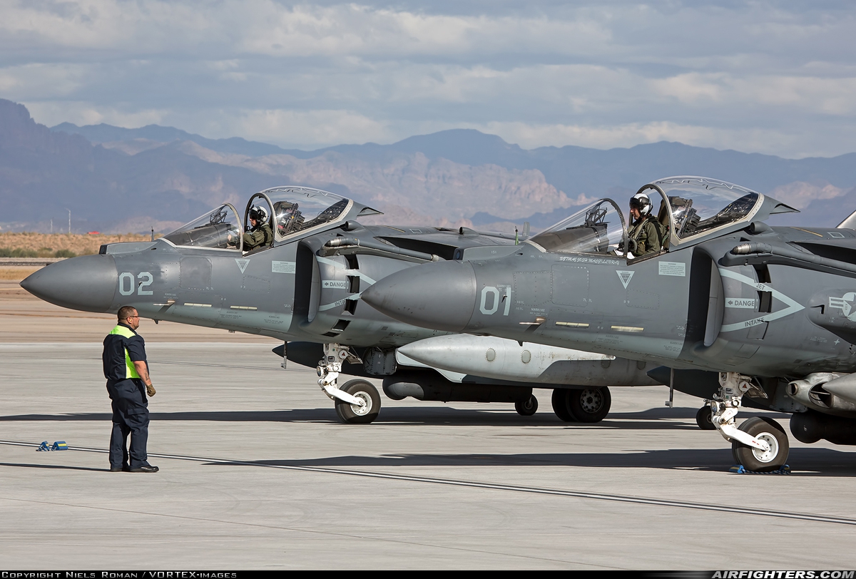 USA - Marines McDonnell Douglas AV-8B+ Harrier ll 165001 at Phoenix (Chandler) - Williams Gateway (AFB) (CHD / IWA / KIWA), USA