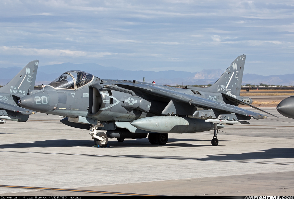 USA - Marines McDonnell Douglas AV-8B Harrier II 163883 at Phoenix (Chandler) - Williams Gateway (AFB) (CHD / IWA / KIWA), USA