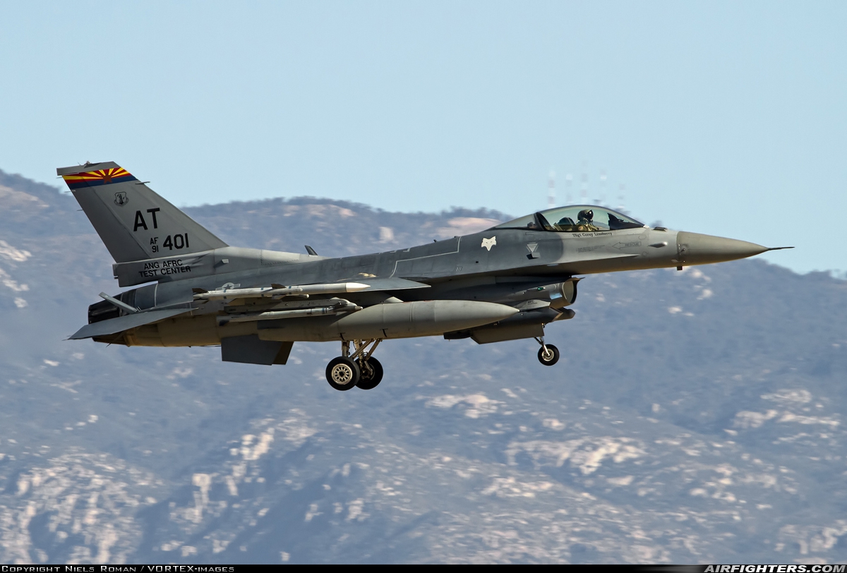 USA - Air Force General Dynamics F-16C Fighting Falcon 91-0401 at Tucson - Davis-Monthan AFB (DMA / KDMA), USA