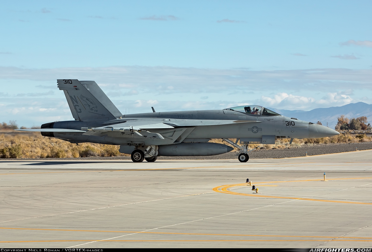 USA - Navy Boeing F/A-18E Super Hornet 168875 at Fallon - Fallon NAS (NFL / KNFL), USA