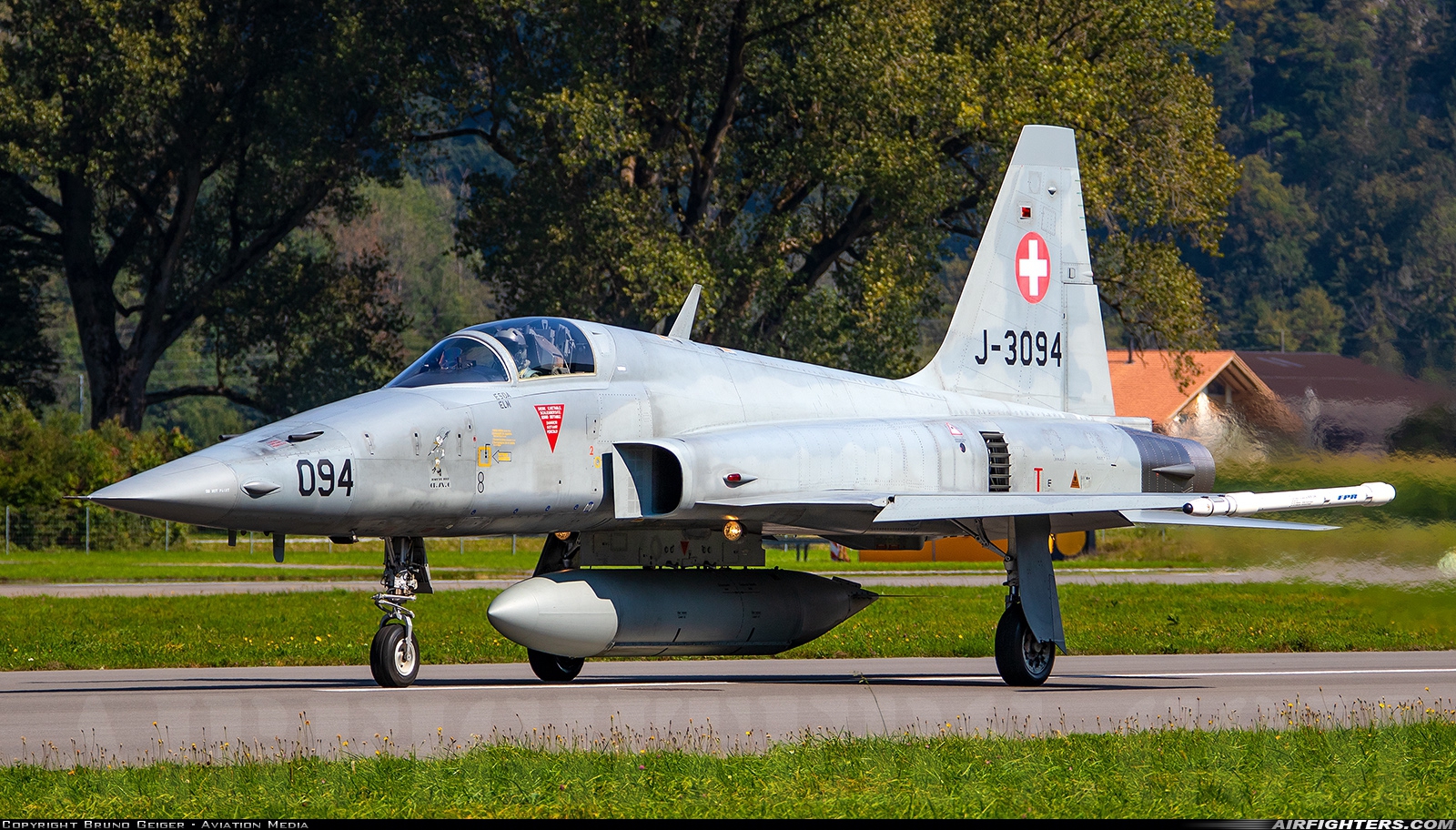 Switzerland - Air Force Northrop F-5E Tiger II J-3094 at Meiringen (LSMM), Switzerland