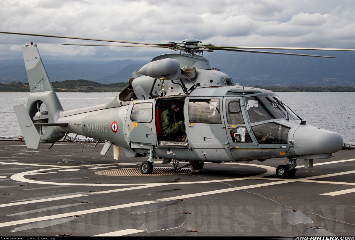 France - Navy Aerospatiale AS-565SA Panther 524 at Off-Airport - Mediterranean Sea, International Airspace