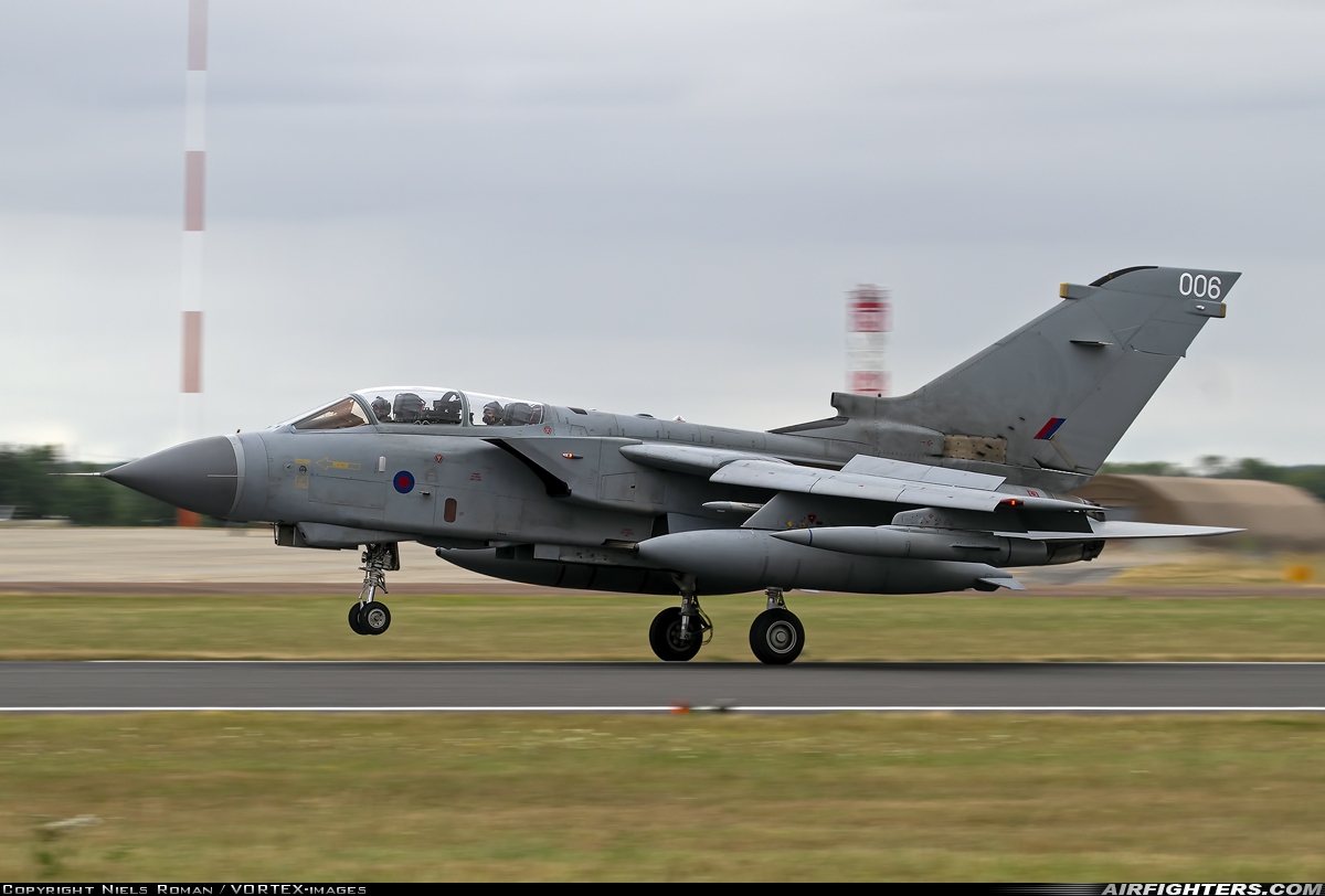 UK - Air Force Panavia Tornado GR4A ZA372 at Fairford (FFD / EGVA), UK
