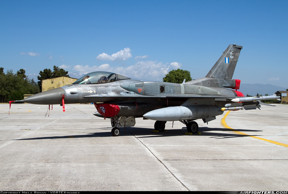 Greece - Air Force General Dynamics F-16C Fighting Falcon 528 at Larissa (LRA / LGLR), Greece