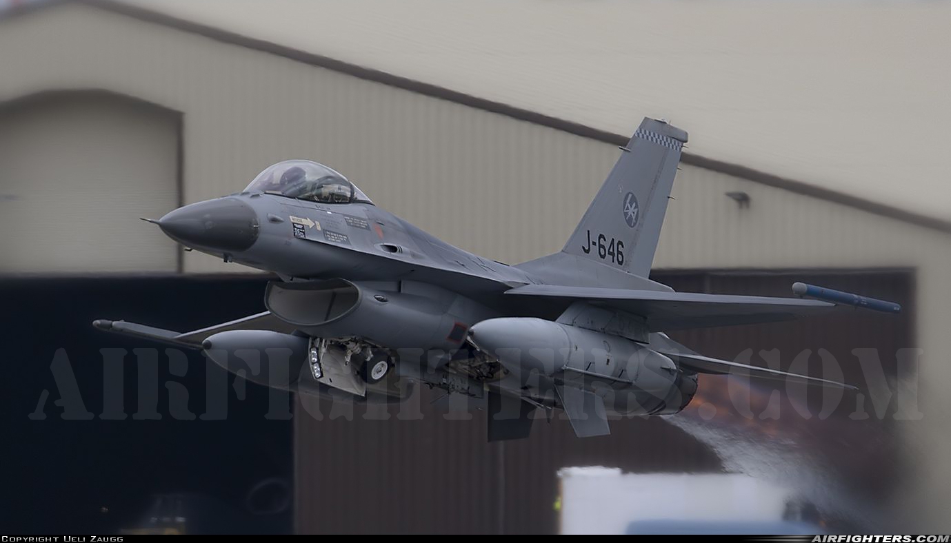 Netherlands - Air Force General Dynamics F-16AM Fighting Falcon J-646 at Fairford (FFD / EGVA), UK