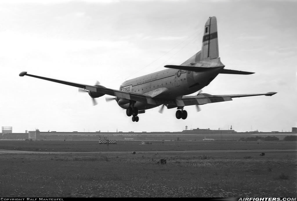 USA - Air Force Douglas C-124C Globemaster II 52-0954 at Berlin - Tempelhof (THF / EDDI), Germany