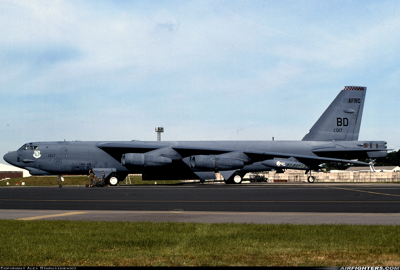 USA - Air Force Boeing B-52H Stratofortress 61-0017 at Fairford (FFD / EGVA), UK