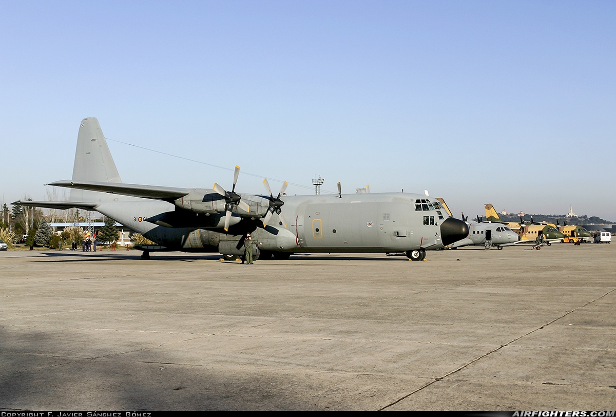Spain - Air Force Lockheed C-130H-30 Hercules (L-382) TL.10-01 at Madrid - Getafe (LEGT), Spain