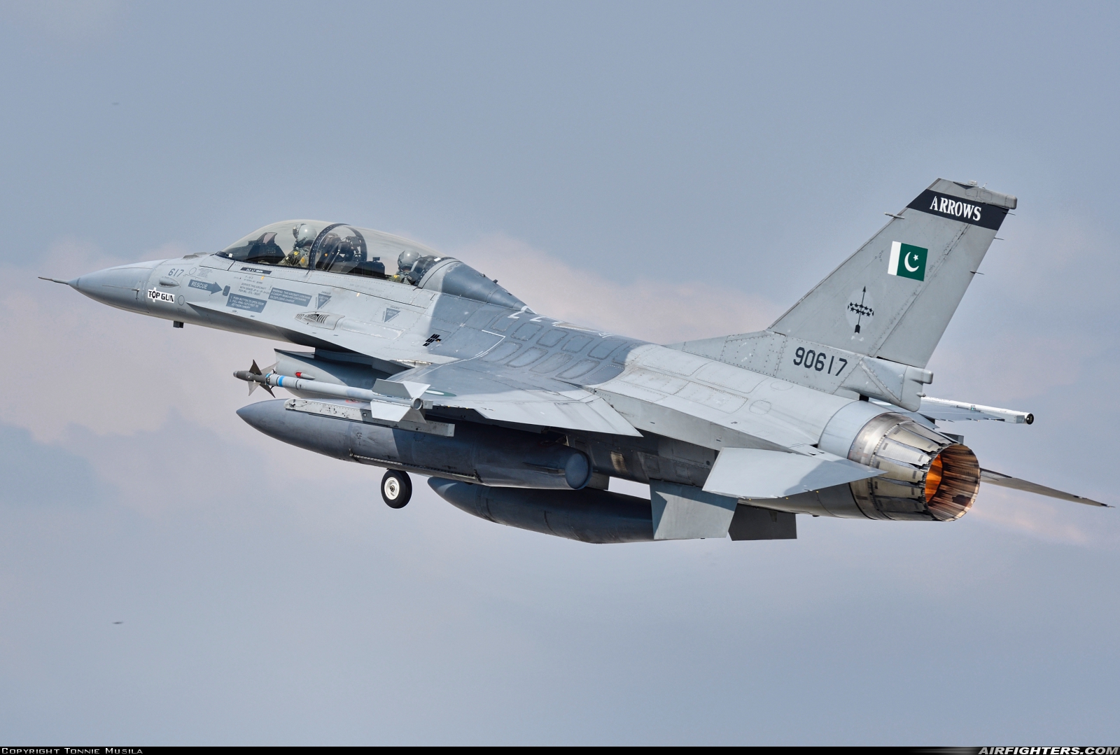Pakistan - Air Force General Dynamics F-16BM Fighting Falcon 90617 at Konya (KYA / LTAN), Türkiye