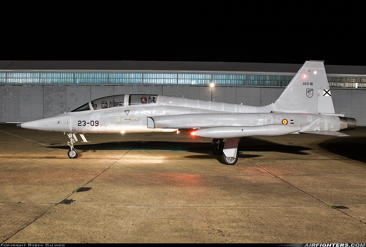 Spain - Air Force Northrop SF-5M Freedom Fighter AE.9-16 at Badajoz - Talavera la Real (BJZ / LEBZ), Spain