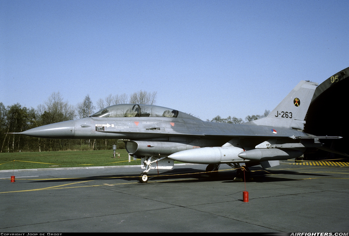 Netherlands - Air Force General Dynamics F-16B Fighting Falcon J-263 at Wittmundhafen (Wittmund) (ETNT), Germany