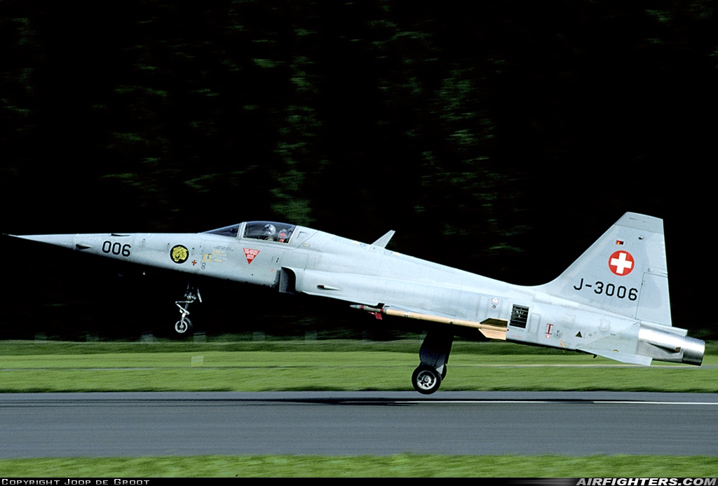 Switzerland - Air Force Northrop F-5E Tiger II J-3006 at Mollis (LSMF), Switzerland