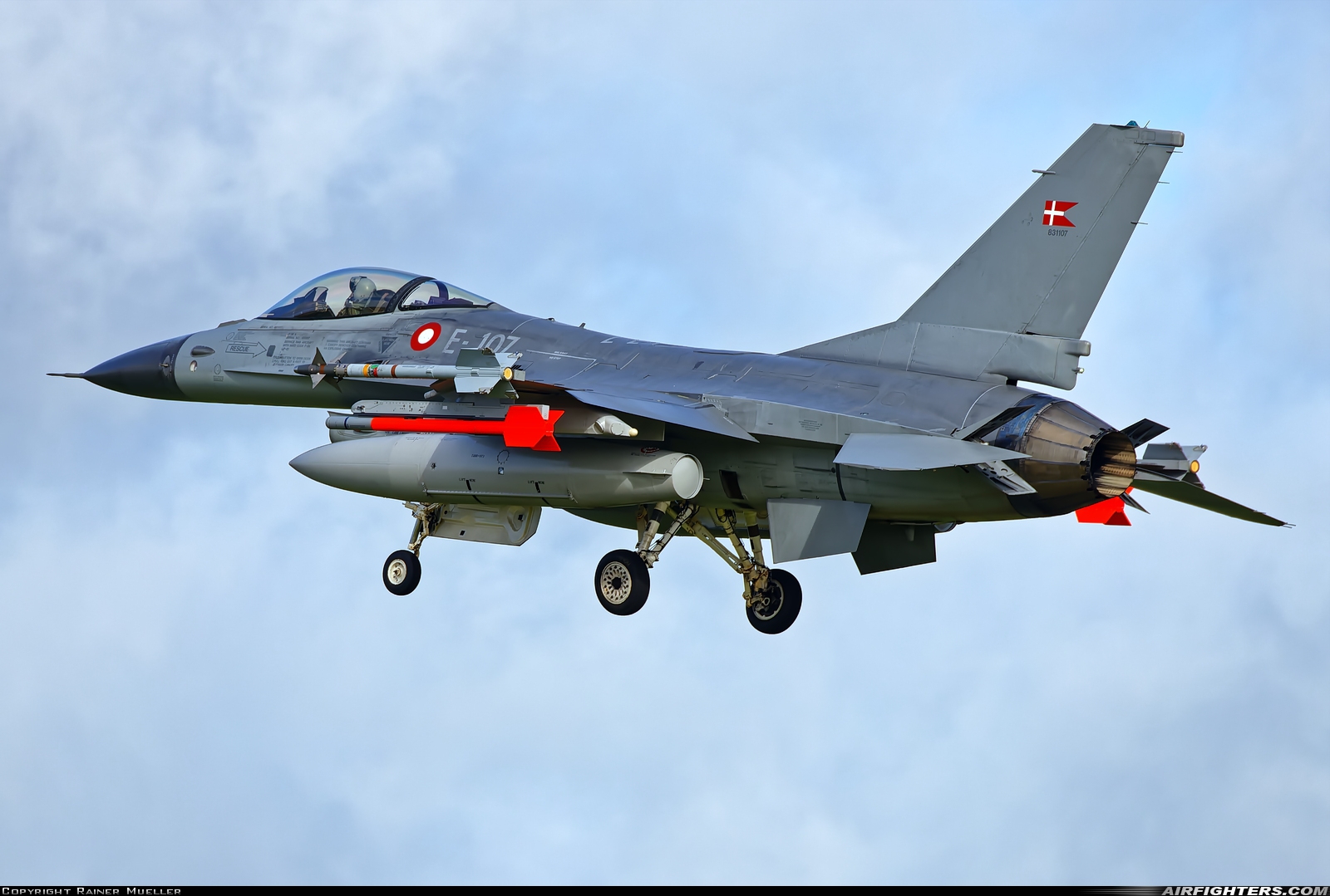 Denmark - Air Force General Dynamics F-16AM Fighting Falcon E-107 at Skrydstrup (EKSP), Denmark