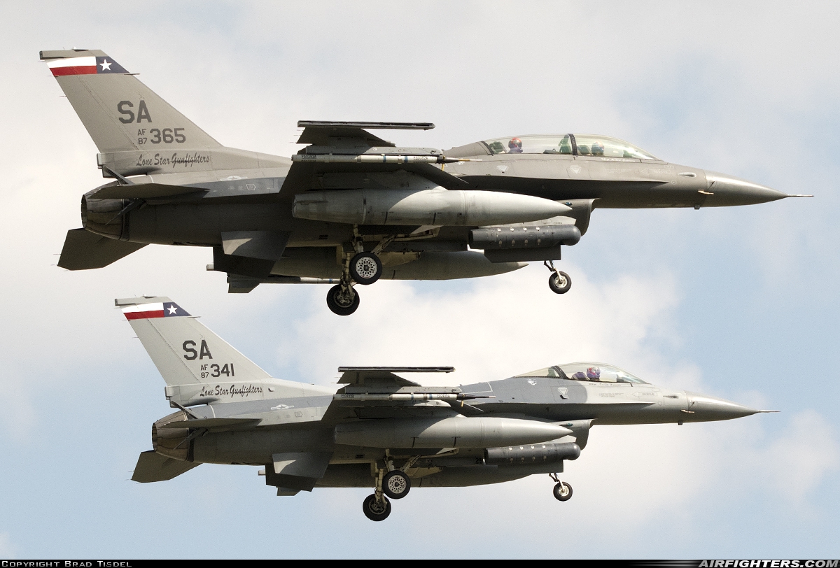 USA - Air Force General Dynamics F-16D Fighting Falcon 87-0365 at San Antonio - Lackland AFB / Kelly Field Annex (Kelly AFB) (SKF / KSKF), USA