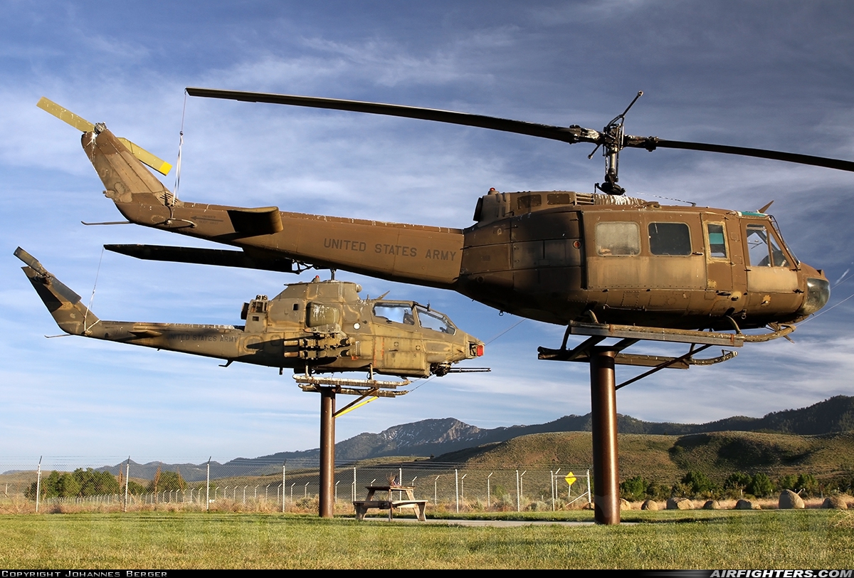 USA - Army Bell UH-1H Iroquois (205) 66-16374 at Susanville - Municipal Airport (SVE / KSVE), USA