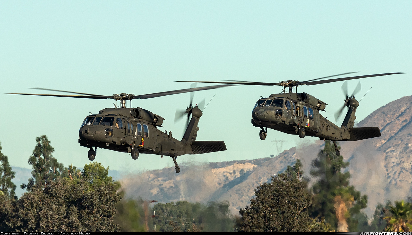 USA - Army Sikorsky UH-60L Black Hawk (S-70A) 90-26268 at Burbank (Glendale / Pasadena) - Bob Hope (Lockheed Air Terminal) (BUR / KBUR), USA