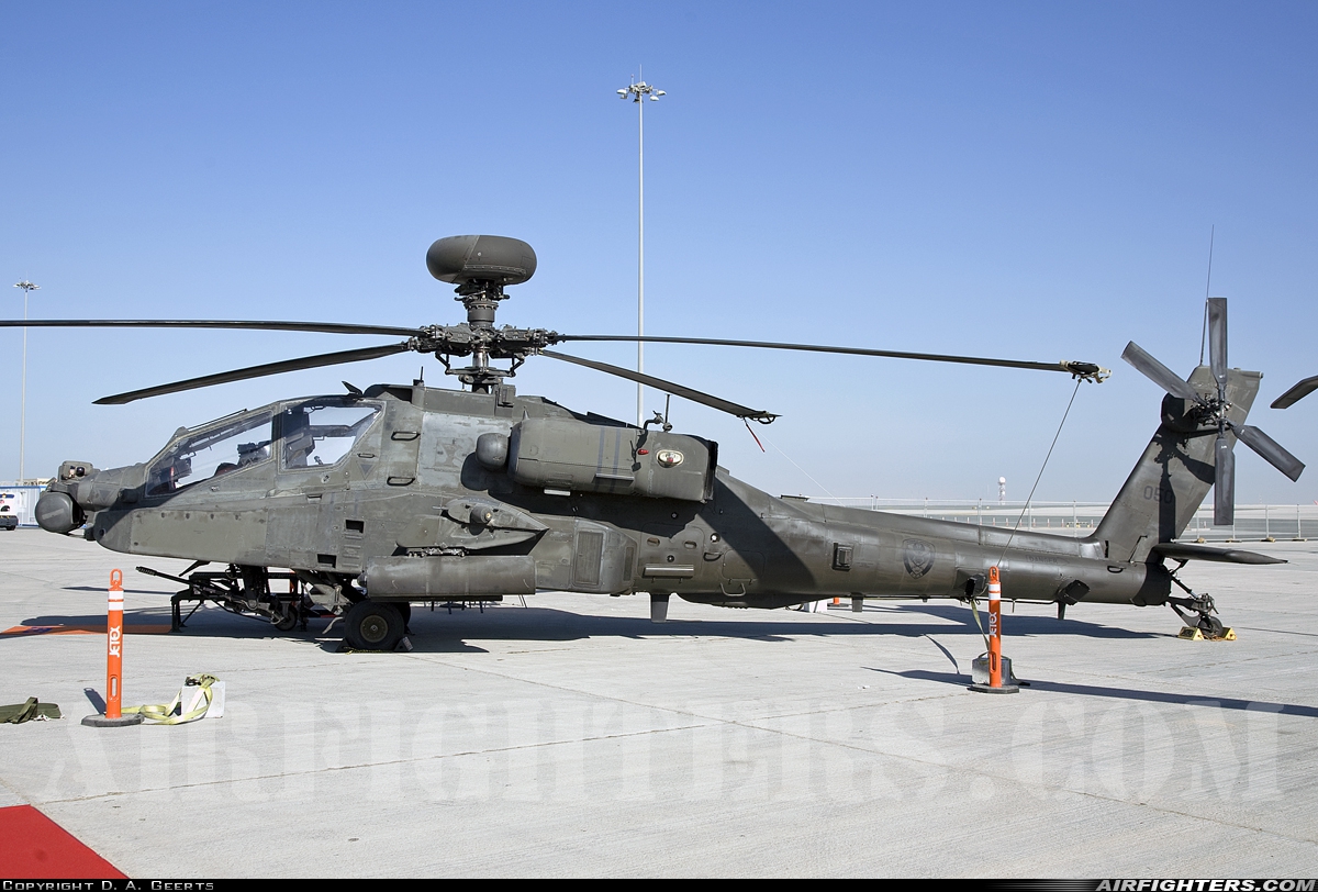 United Arab Emirates - Air Force McDonnell Douglas AH-64D Apache Longbow 050 at Jebel Ali (Dubai) - Al Maktoum Int. (DWC / OMDW), United Arab Emirates