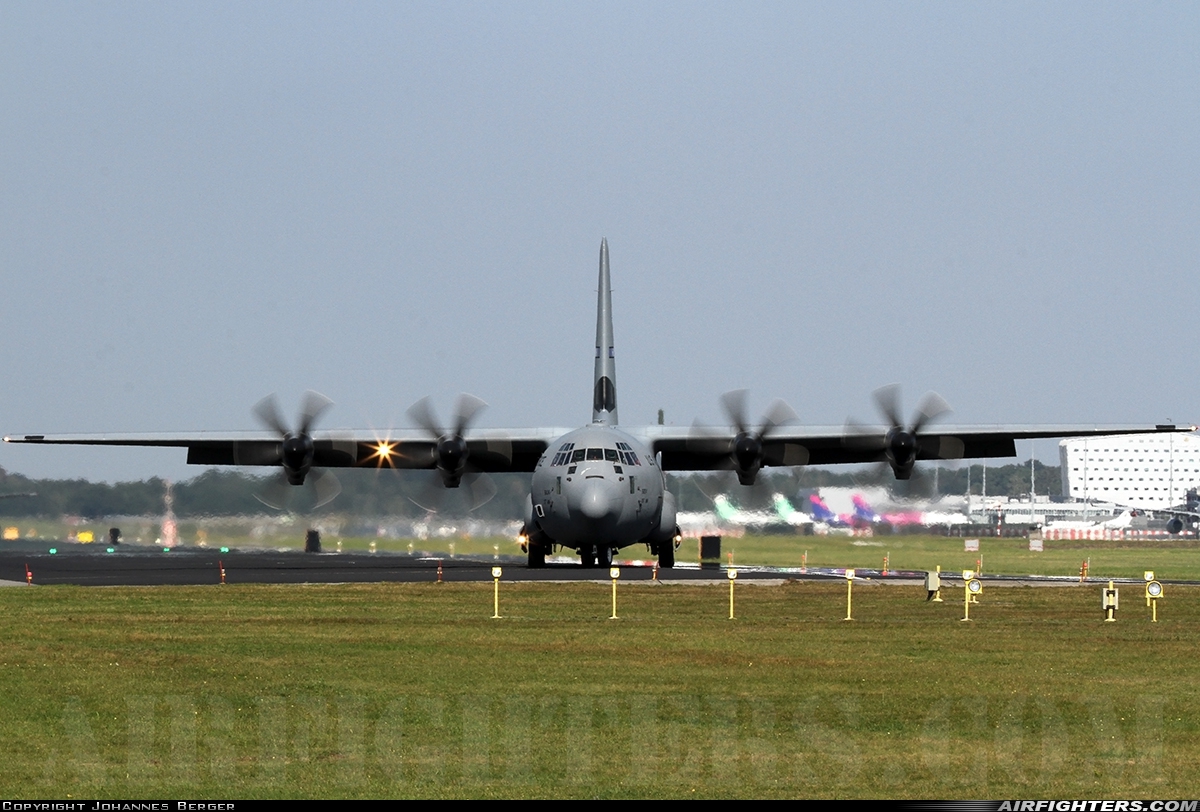 USA - Air Force Lockheed Martin C-130J-30 Hercules (L-382) 16-5834 at Eindhoven (- Welschap) (EIN / EHEH), Netherlands