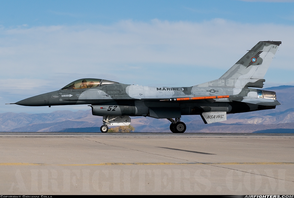 USA - Navy General Dynamics F-16A Fighting Falcon 920408 at Fallon - Fallon NAS (NFL / KNFL), USA