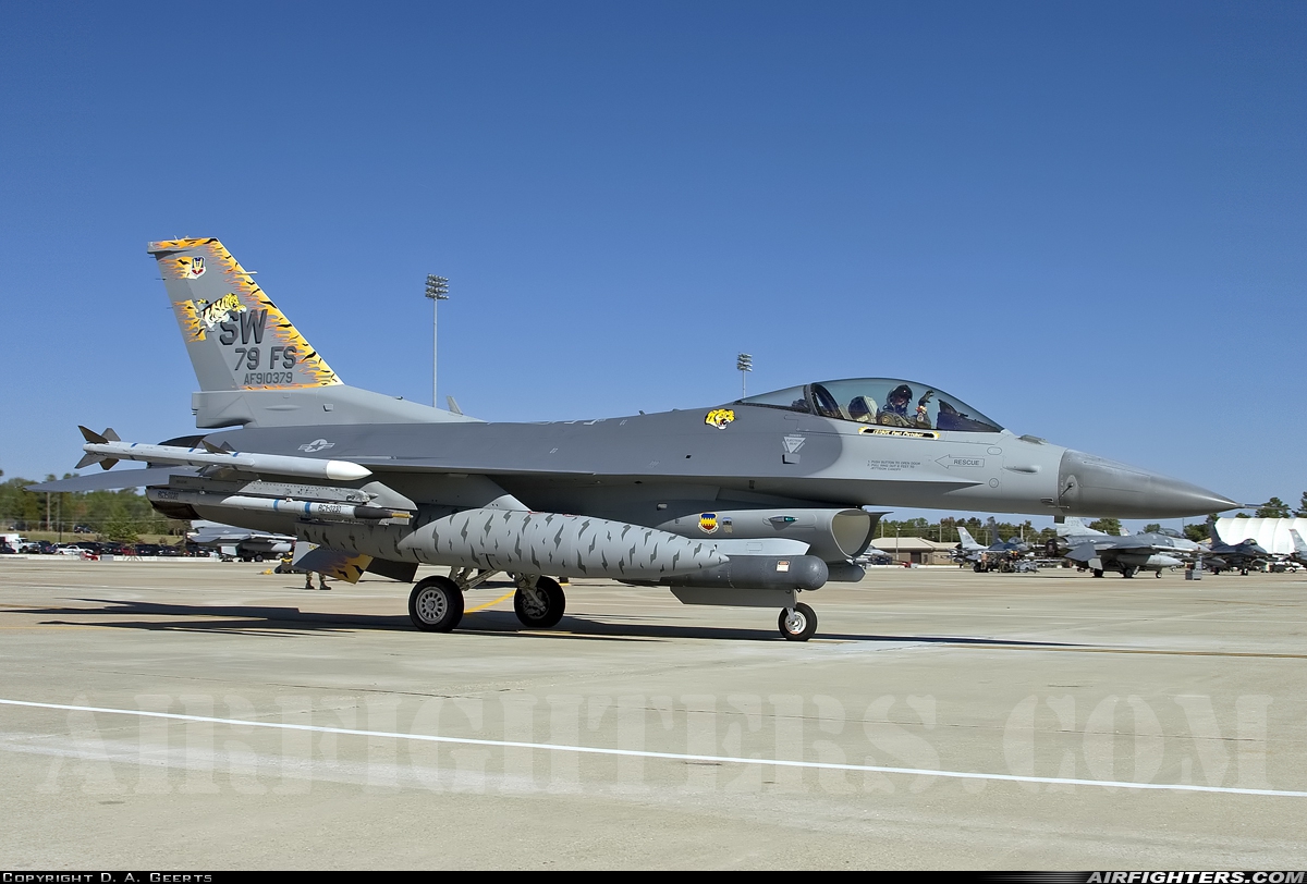 USA - Air Force General Dynamics F-16C Fighting Falcon 91-0379 at Shaw AFB (SSC/KSSC), USA