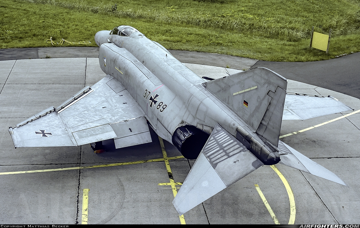 Germany - Air Force McDonnell Douglas F-4F Phantom II 37+89 at Pferdsfeld (ETSP), Germany