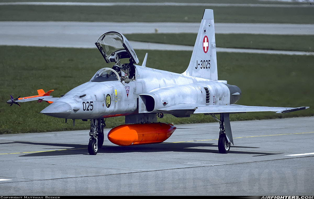 Switzerland - Air Force Northrop F-5E Tiger II J-3025 at Payerne (LSMP), Switzerland