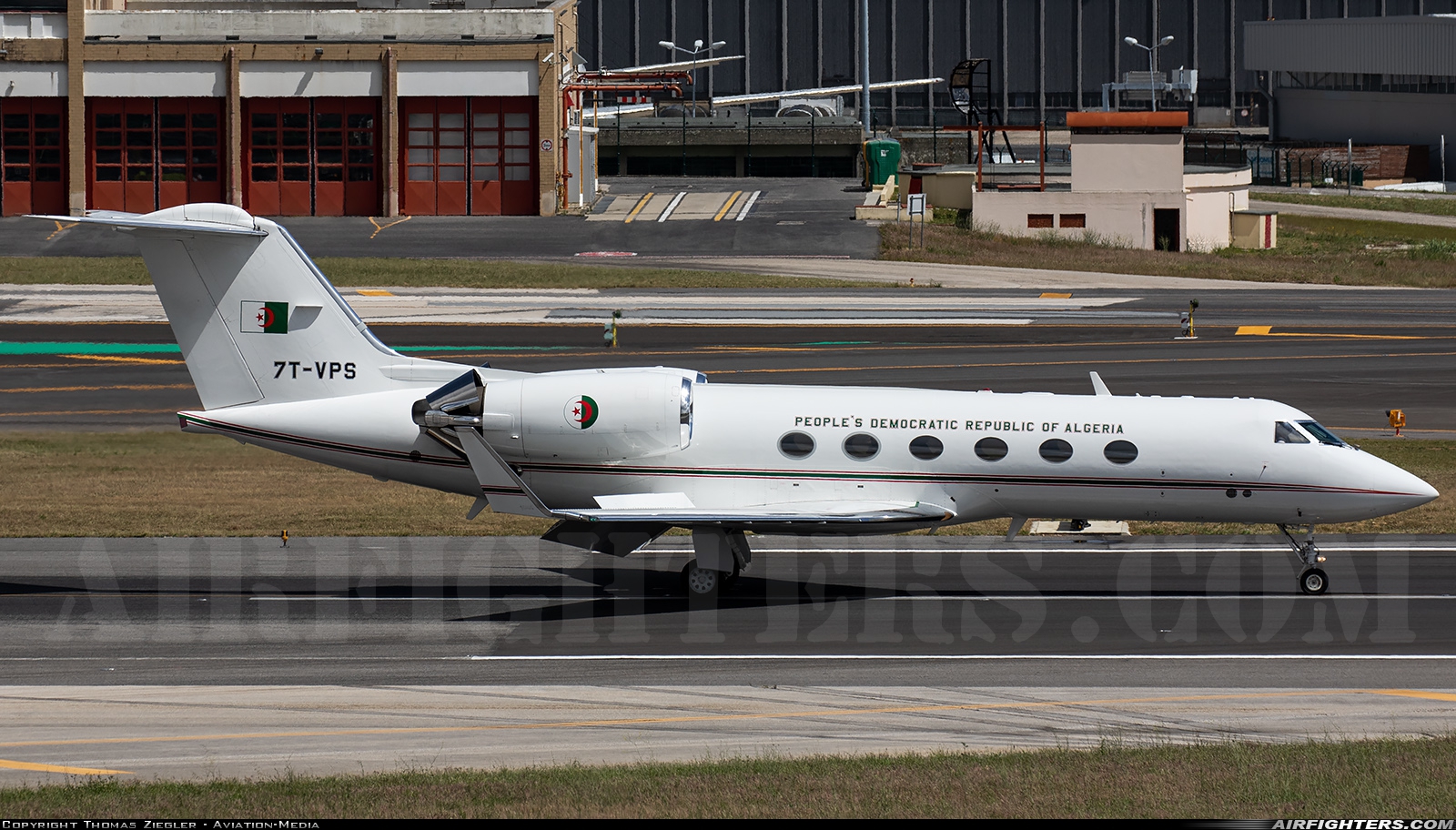 Algeria - Air Force Gulfstream Aerospace G-IV-SP Gulfstream IV 7T-VPS at Lisbon (- Portela de Sacavem) (LIS / LPPT), Portugal