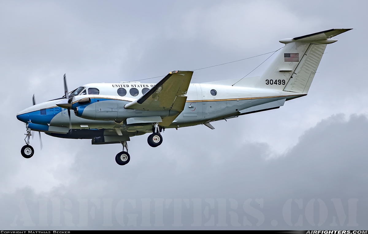 USA - Air Force Beech C-12D Huron (Super King Air A200CT) 83-0499 at Ramstein (- Landstuhl) (RMS / ETAR), Germany