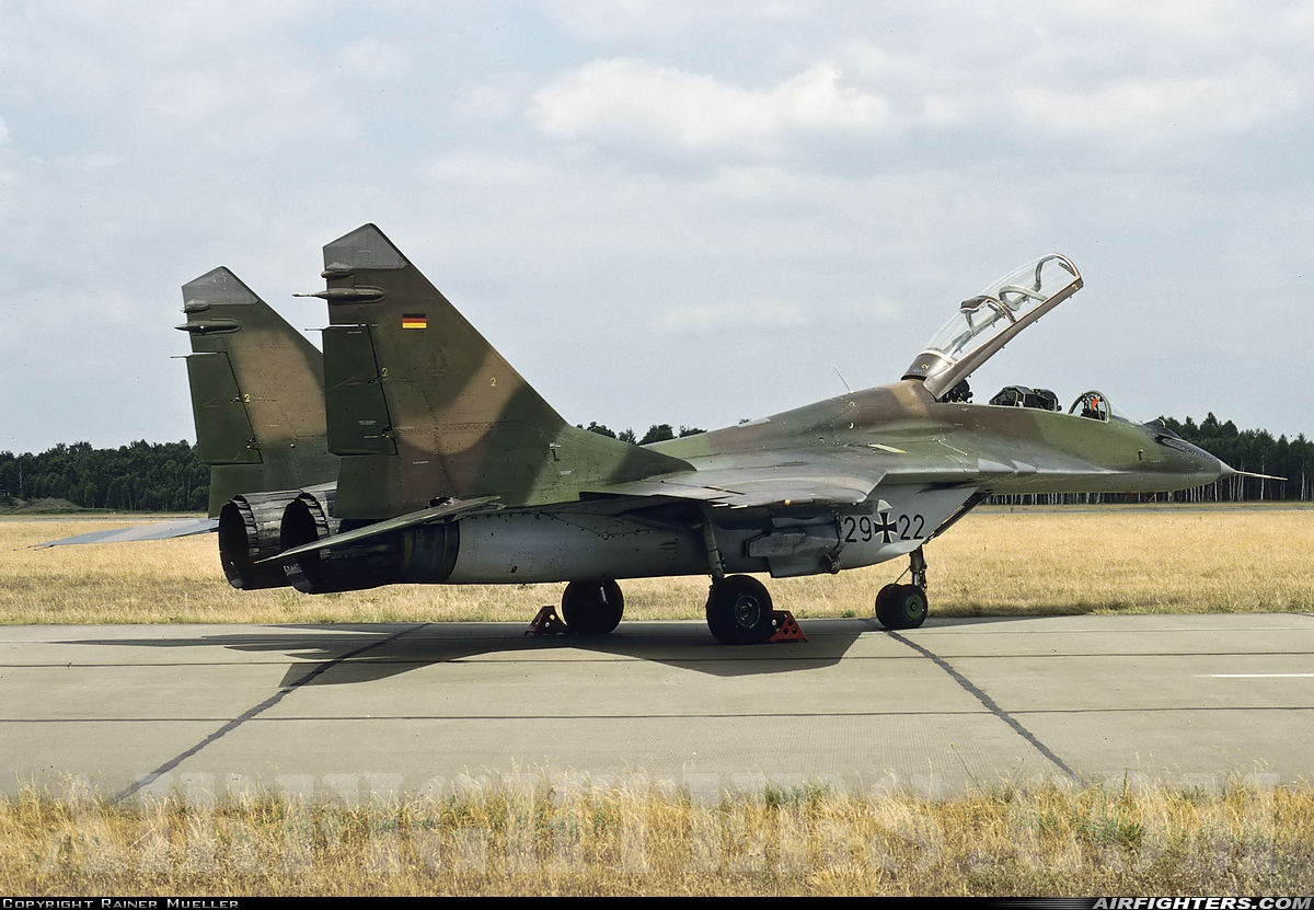 Germany - Air Force Mikoyan-Gurevich MiG-29UB (9.51) 29+22 at Preschen, Germany