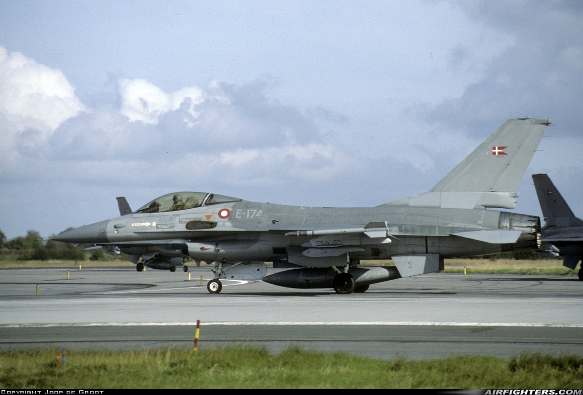 Denmark - Air Force General Dynamics F-16A Fighting Falcon E-174 at Karup (KRP / EKKA), Denmark