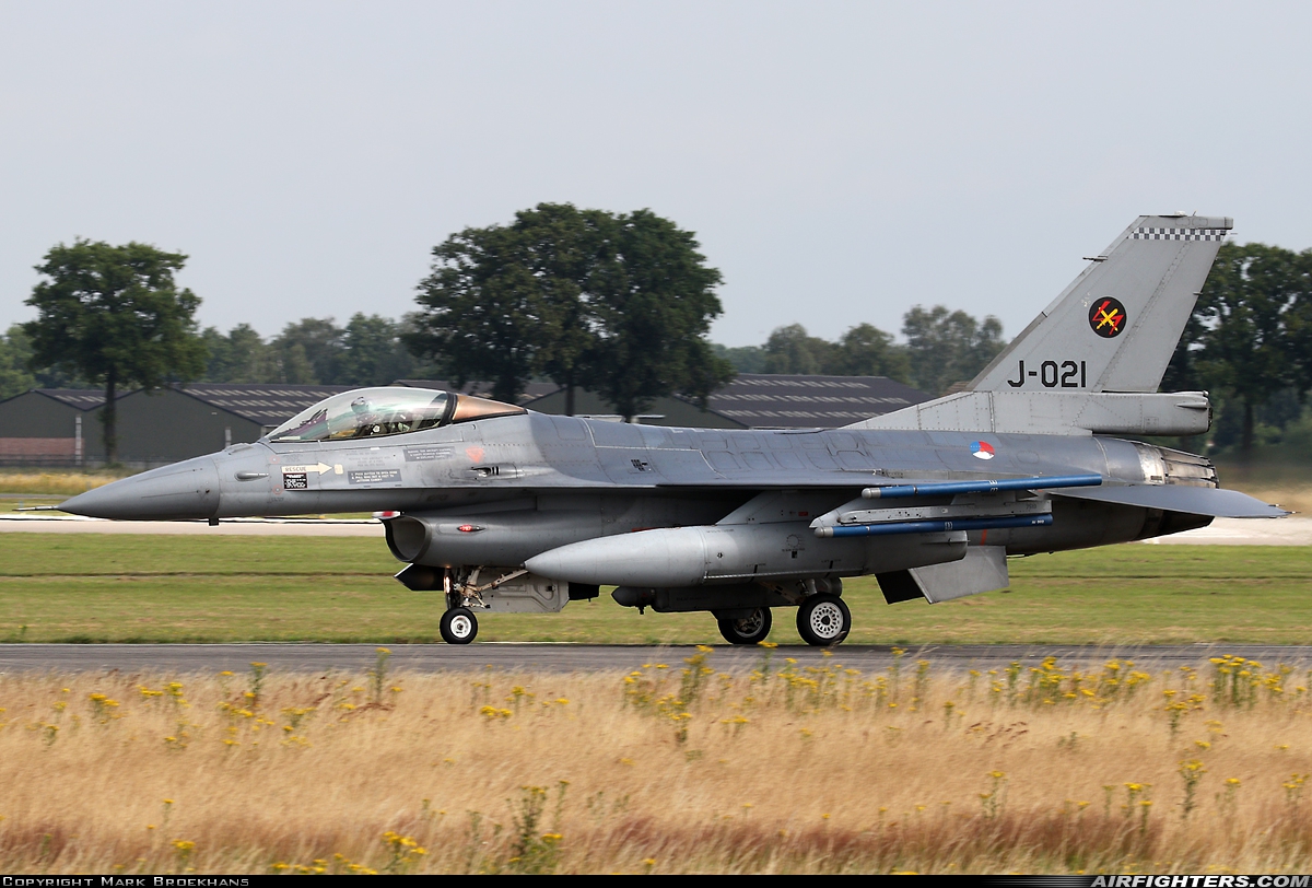 Netherlands - Air Force General Dynamics F-16AM Fighting Falcon J-021 at Uden - Volkel (UDE / EHVK), Netherlands
