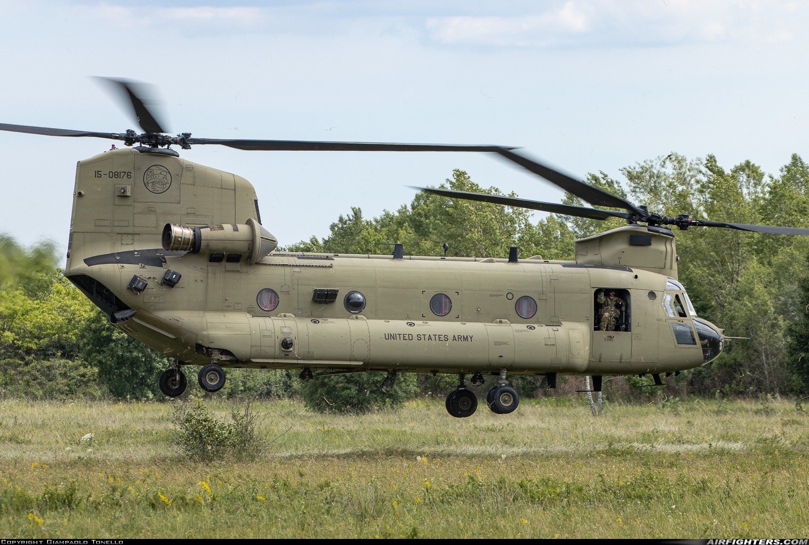 USA - Army Boeing Vertol CH-47F Chinook 15-08176 at Off-Airport - Maniago (PN), Italy