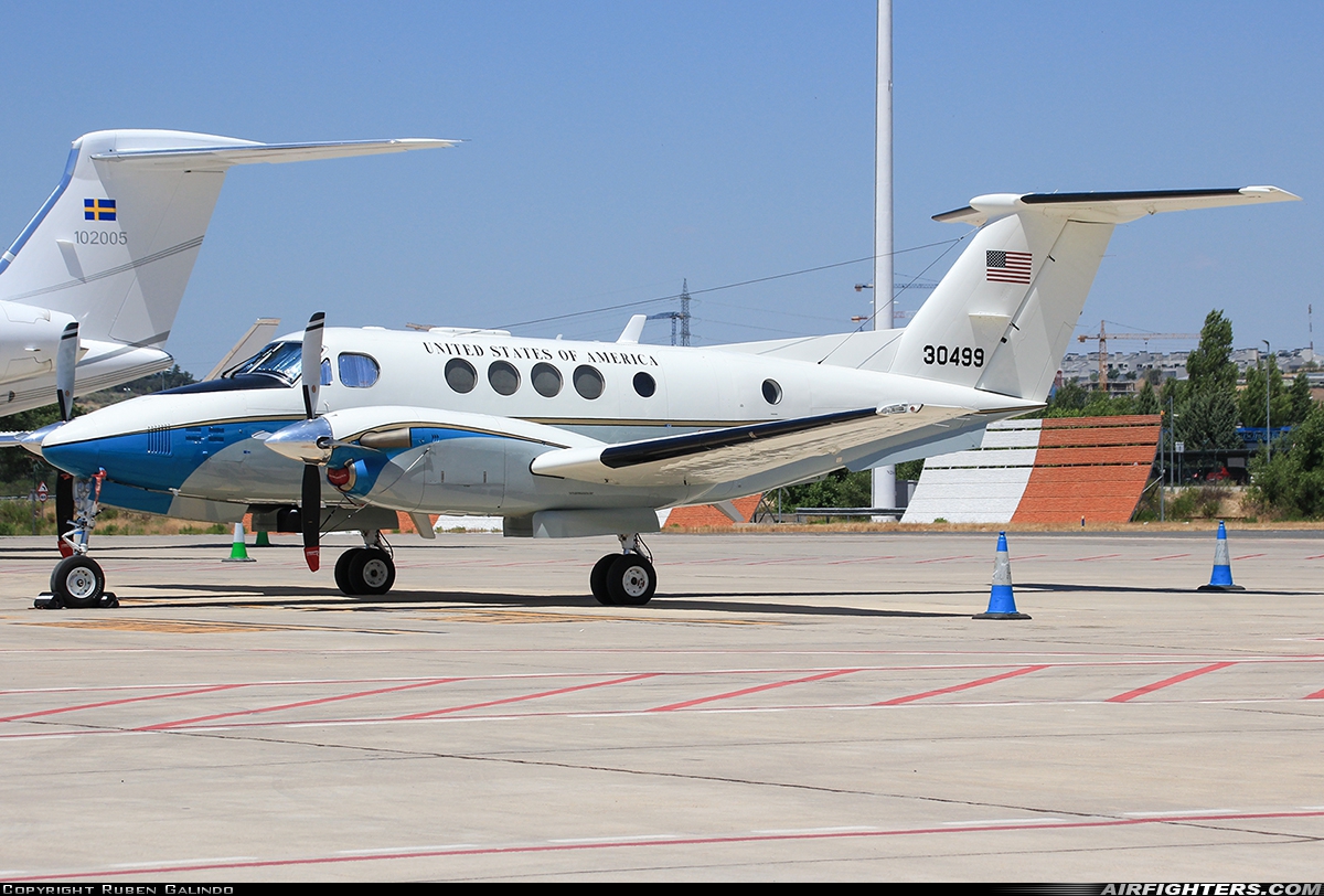USA - Air Force Beech C-12D Huron (Super King Air A200CT) 83-0499 at Madrid - Barajas (MAD / LEMD), Spain
