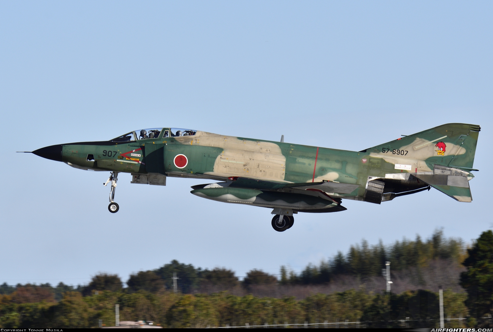 Japan - Air Force McDonnell Douglas RF-4E Phantom II 57-6907 at Hyakuri (RJAH), Japan