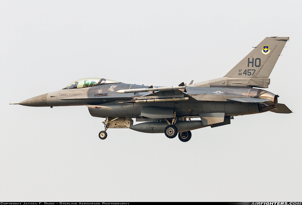 USA - Air Force General Dynamics F-16C Fighting Falcon 88-0457 at Portland - Int. (PDX / KPDX), USA