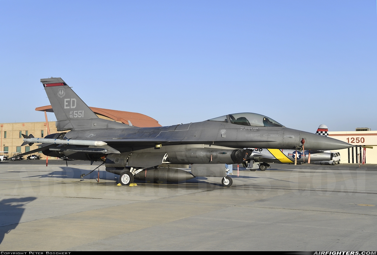 USA - Air Force General Dynamics F-16C Fighting Falcon 85-1551 at Edwards - AFB (EDW / KEDW), USA