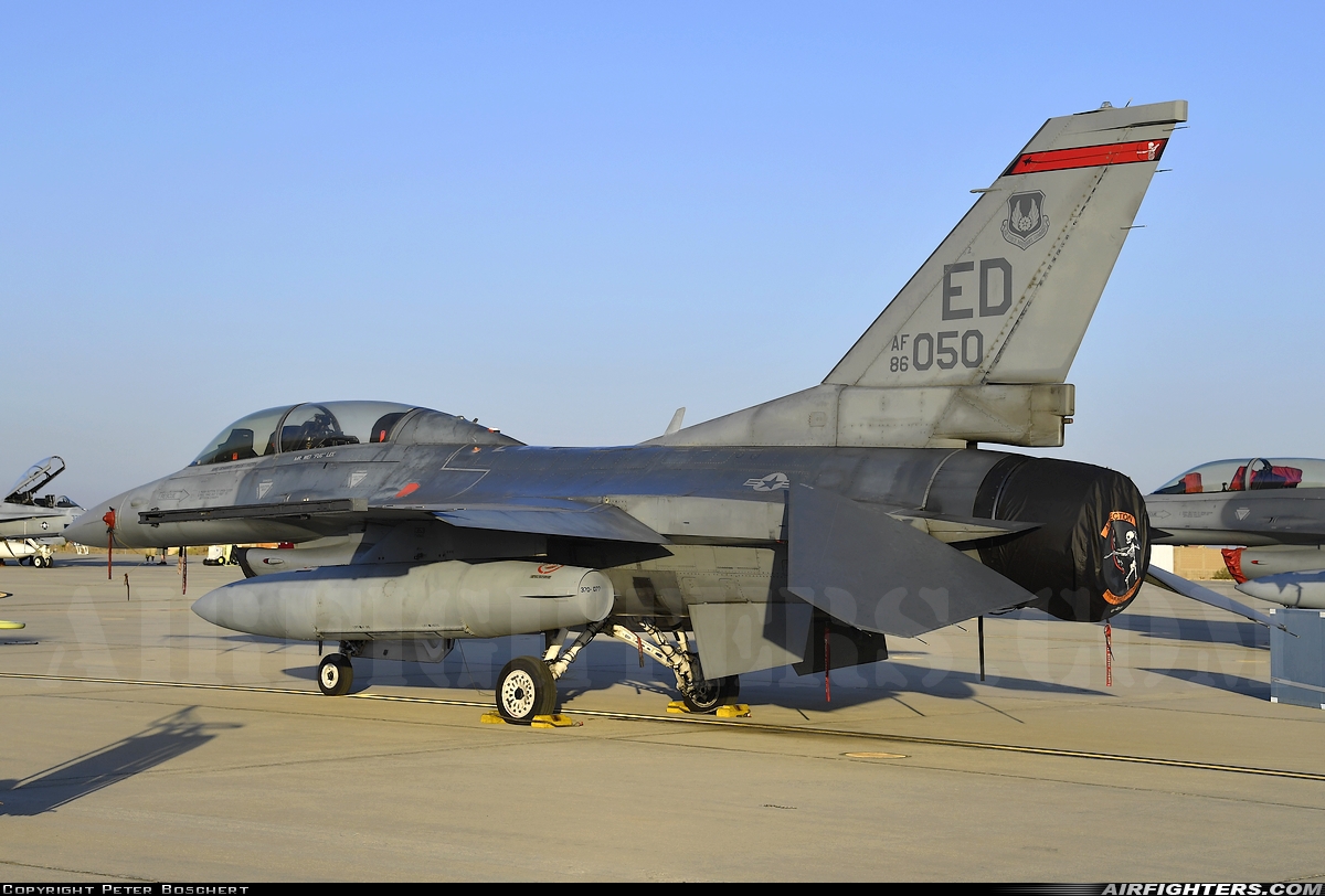 USA - Air Force General Dynamics F-16D Fighting Falcon 86-0050 at Edwards - AFB (EDW / KEDW), USA